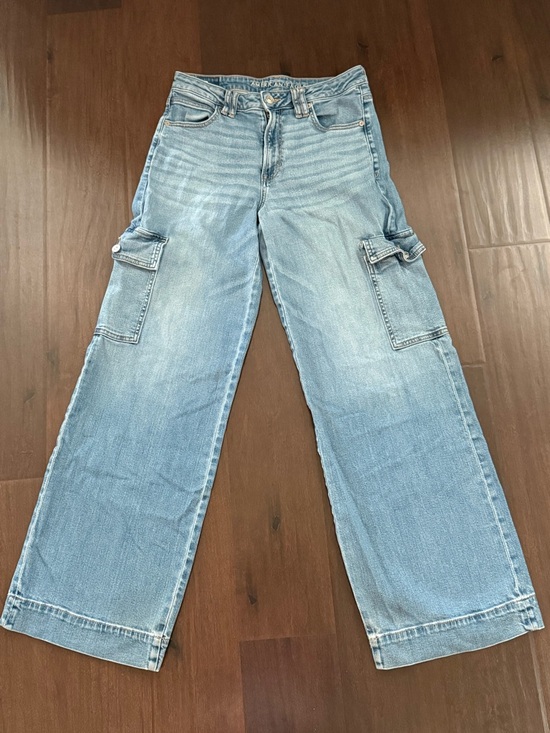 American Eagle Outfitters Denim - American Eagle Super High Rise Baggy Wide Leg Cargo Jeans – Size 8 Long